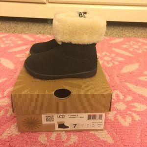Ugg Boots Toddler Size 7t, Jorie II Black